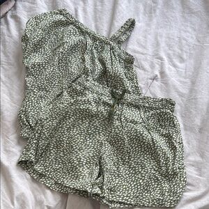 Old Navy Kids Matching Set in Green and White